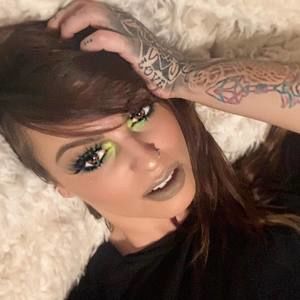 Meet your Posher, Christine